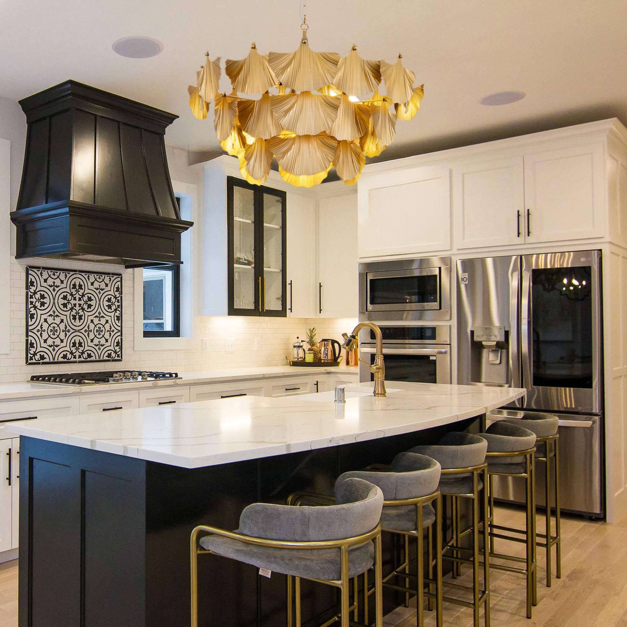 アメリカ製 シャンデリア☆ゴールドフレーム ミルクガラス LED10W×５灯 TOCHIC 33.9